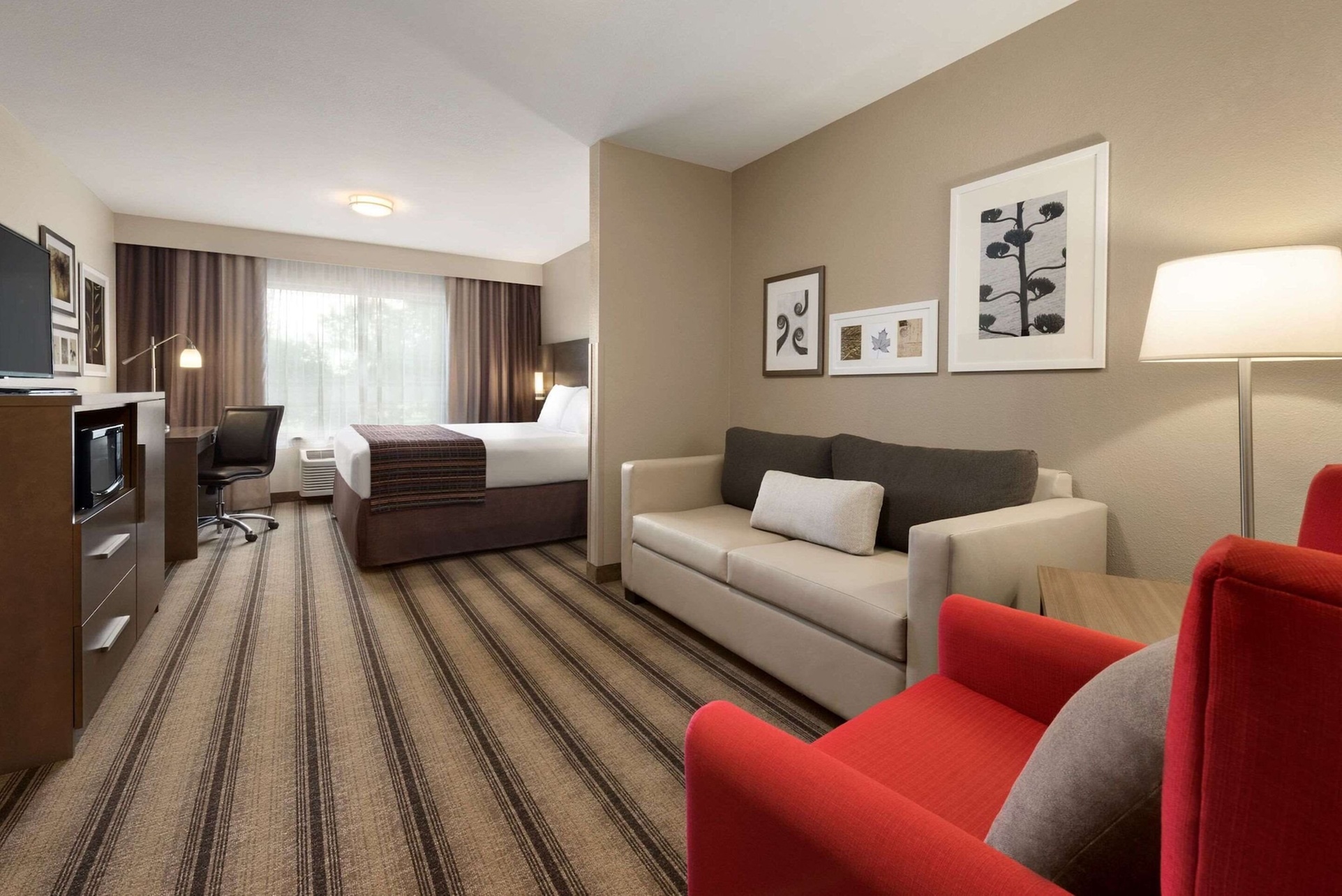 Country Inn & Suites by Radisson, St. Cloud West, MN