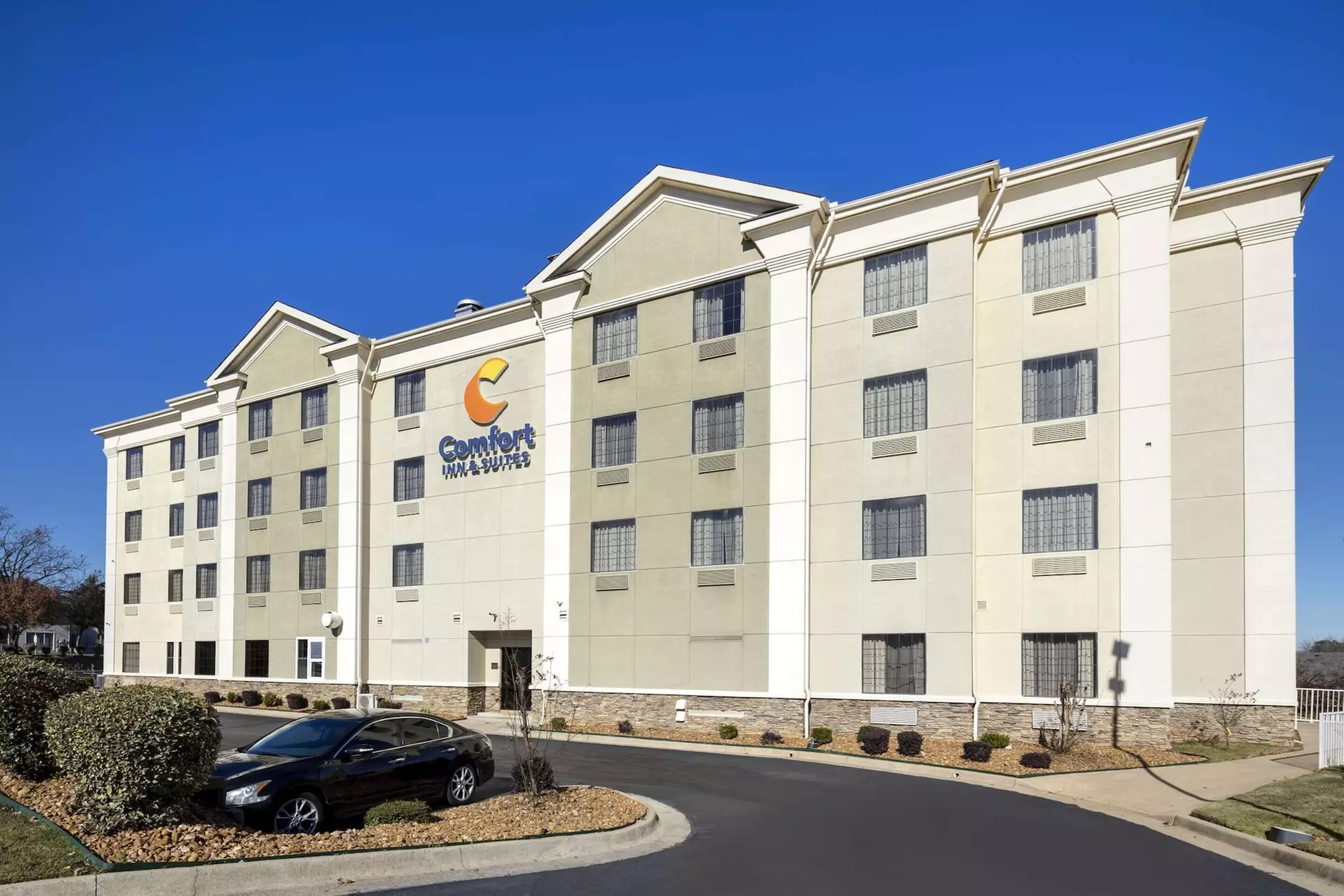 Comfort Inn & Suites North Little Rock McCain Mall - Primary Image