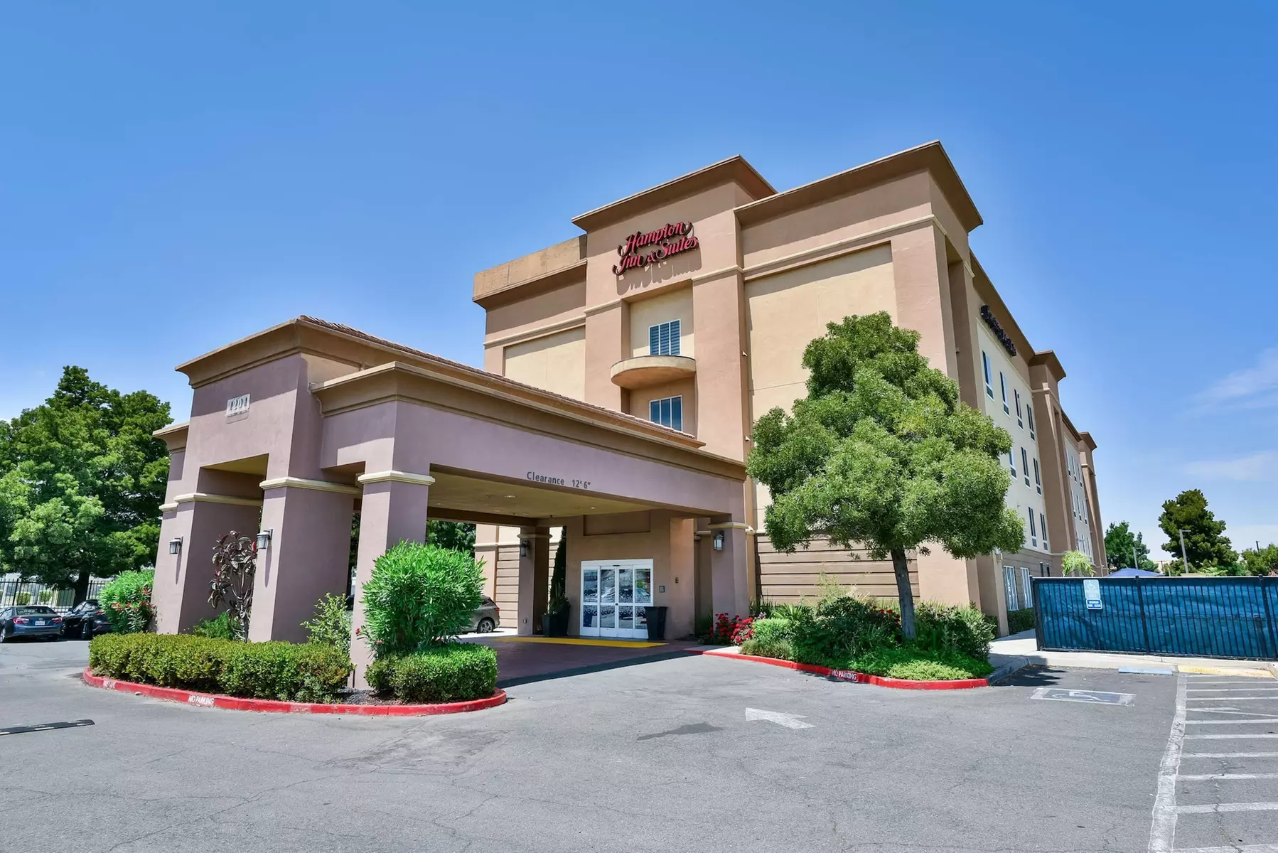 Hampton Inn & Suites Pittsburg, CA - Primary Image