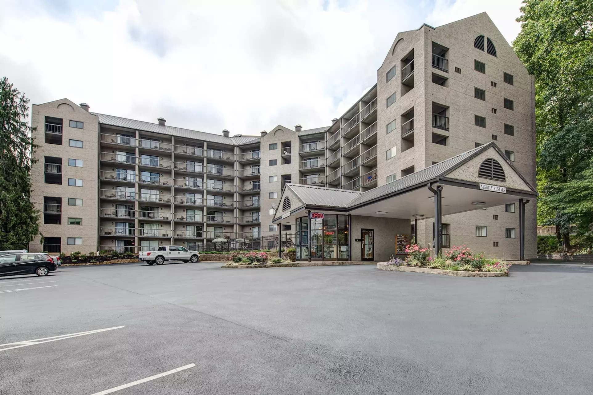Olde Gatlinburg Rentals - Primary Image