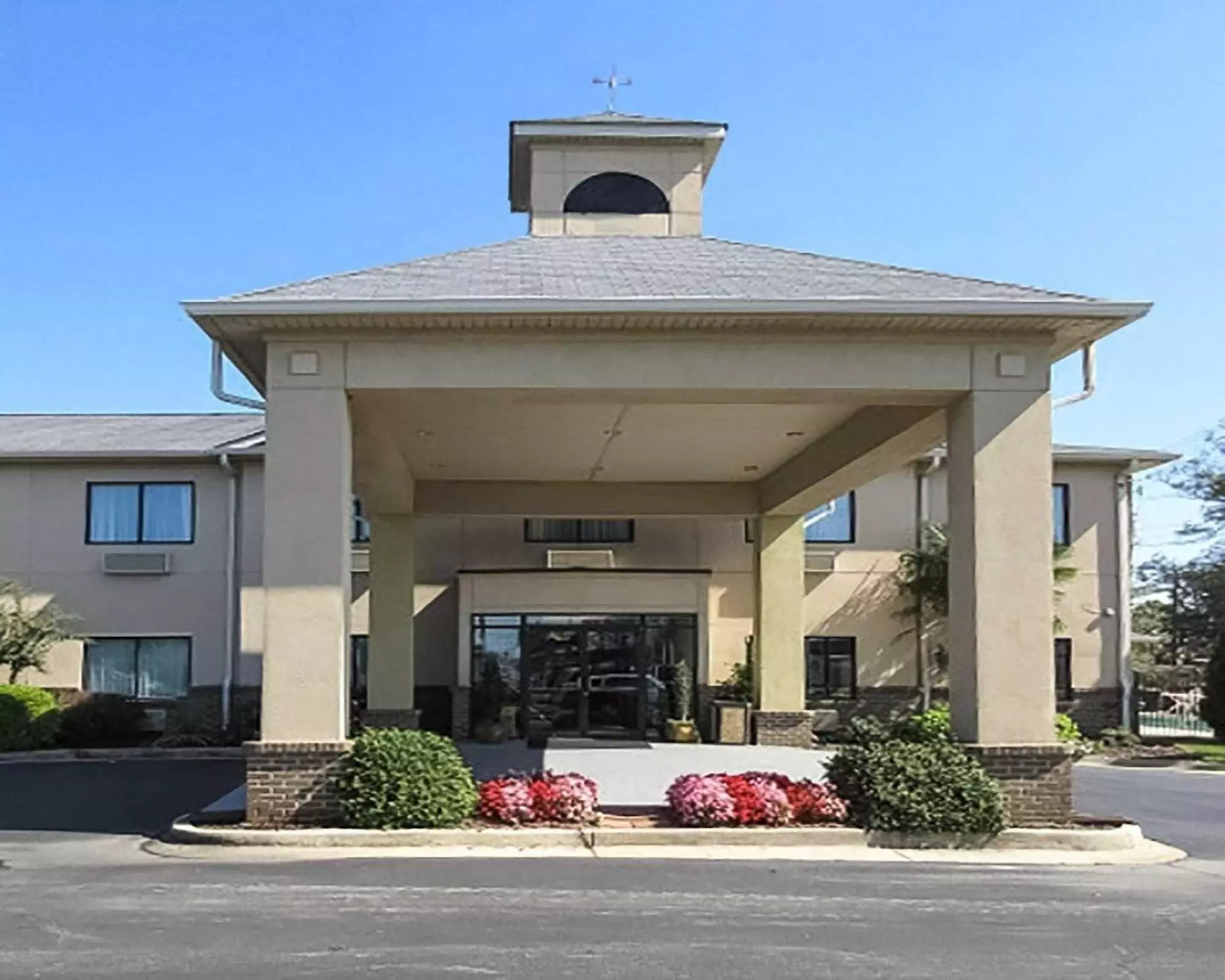 Quality Inn - Primary Image