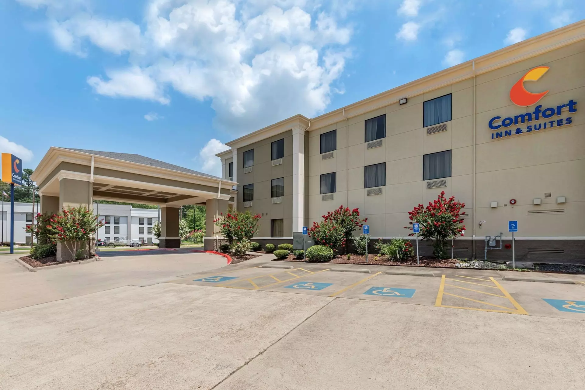 Comfort Inn & Suites El Dorado - Primary Image