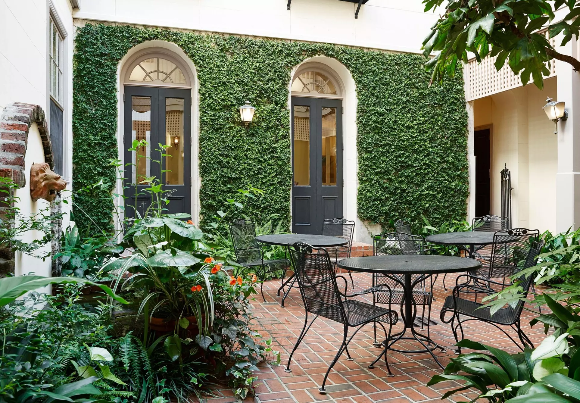 Kings Courtyard Inn