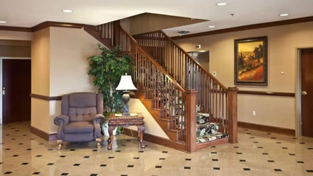 Mountain Inn & Suites