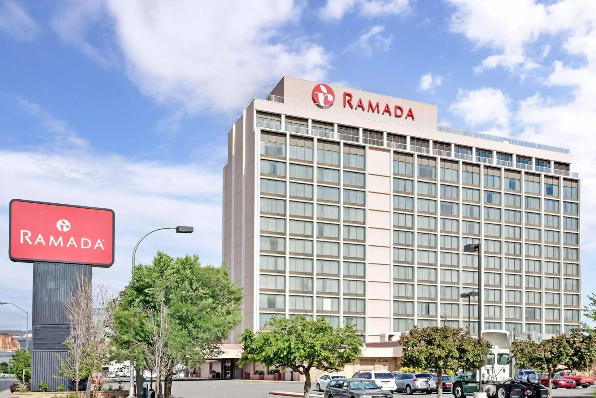 Ramada by Wyndham Reno Hotel and Casino - Primary Image