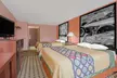 Super 8 by Wyndham Shelbyville - Second Medium