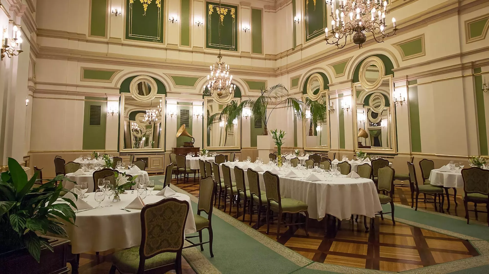 Grand Hotel