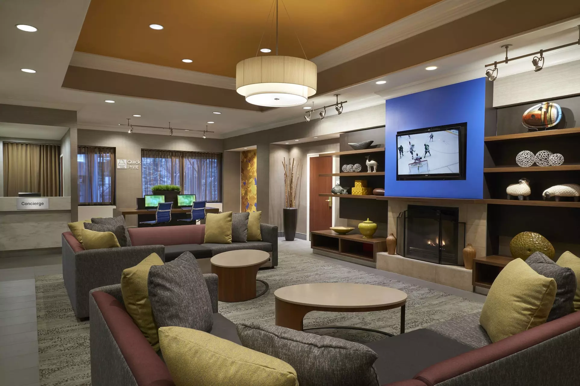Courtyard by Marriott Downtown Toronto - Primary Image