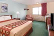 Super 8 by Wyndham Woodstock - Second Medium