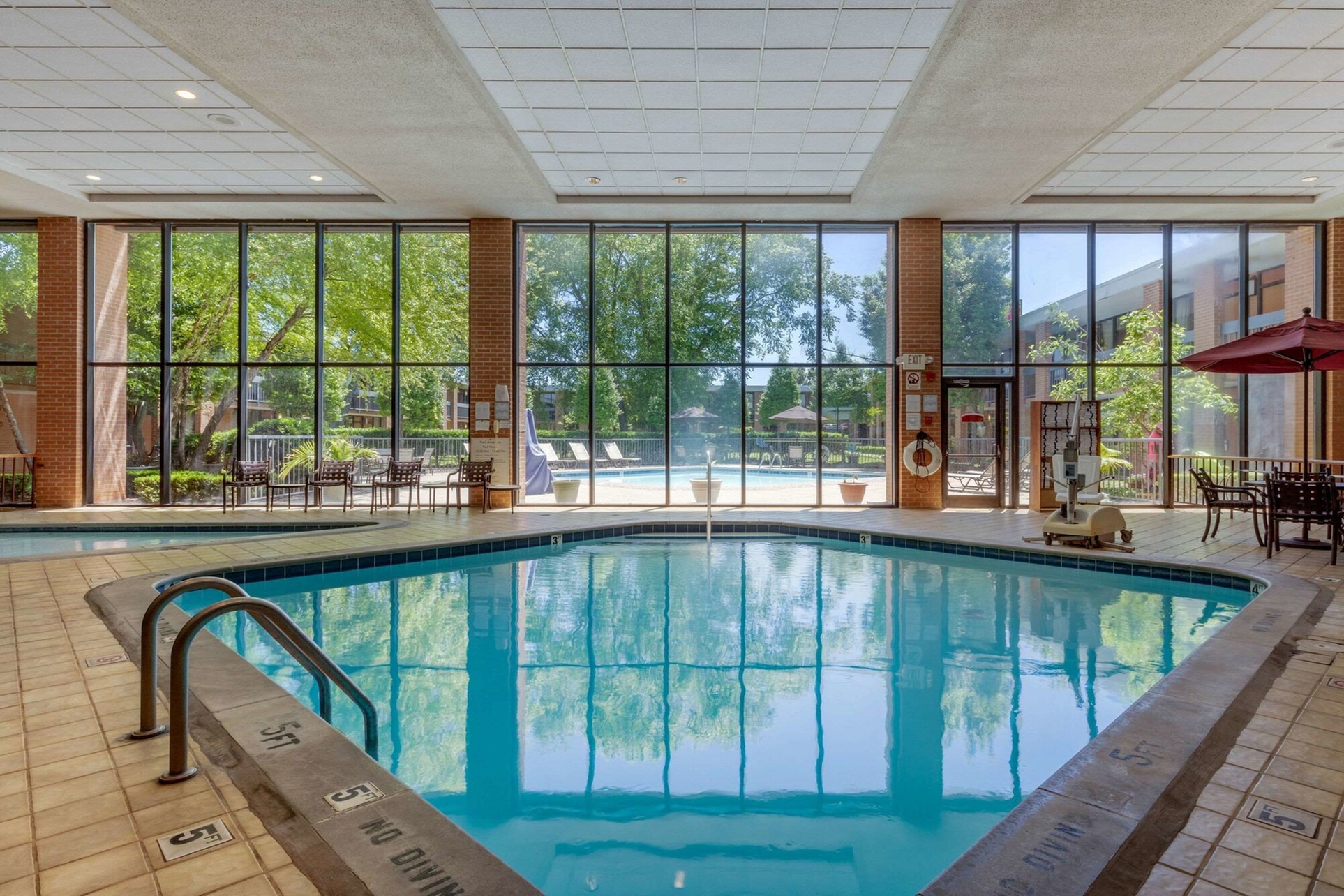Quality Inn Exit 4 - Primary Image