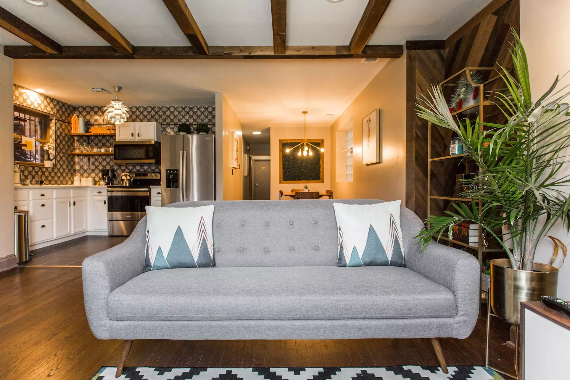 Villa Dubois Guest House - Primary Image