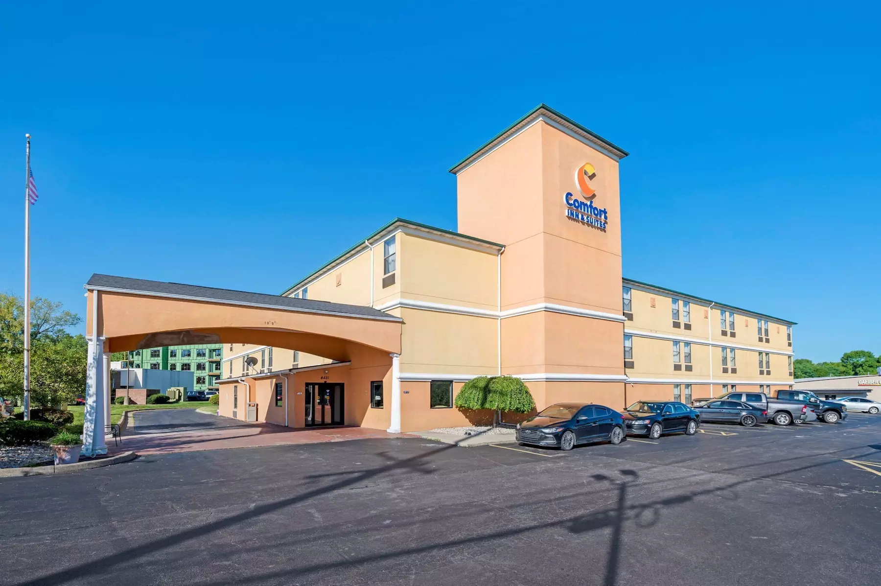 Comfort Inn & Suites Cincinnati Eastgate - Primary Image
