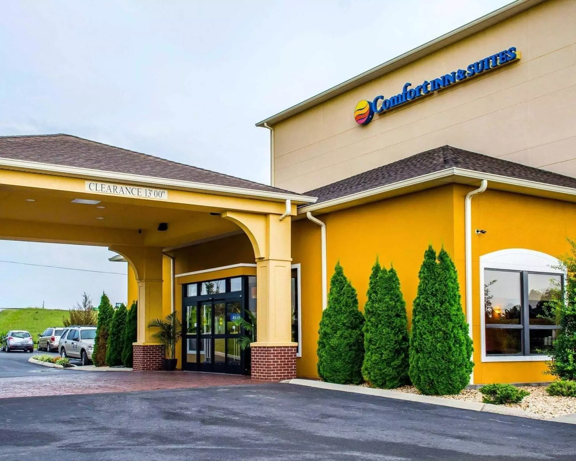 Comfort Inn & Suites - Primary Image