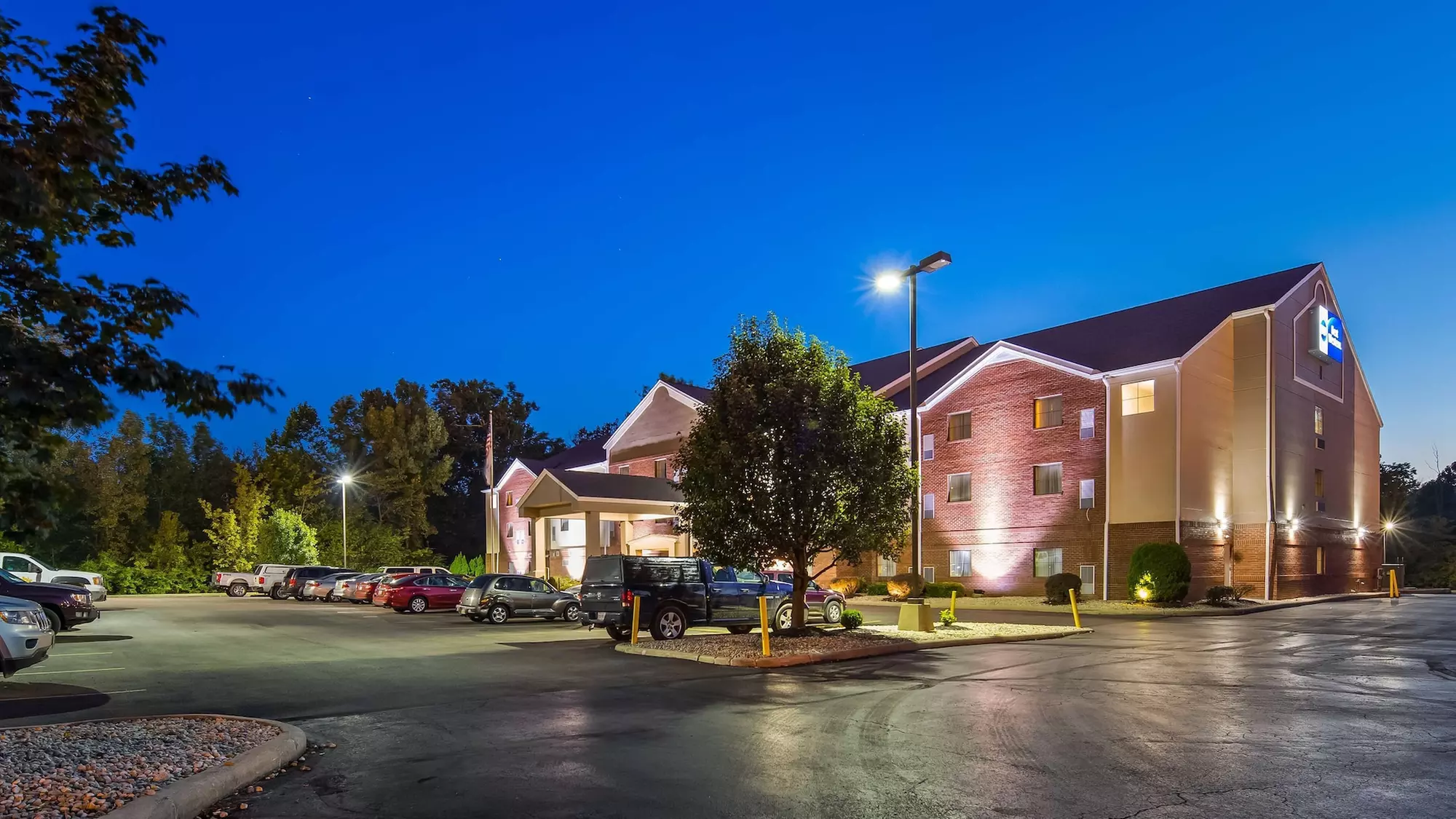 BEST WESTERN Executive Suites - Columbus East - Primary Image