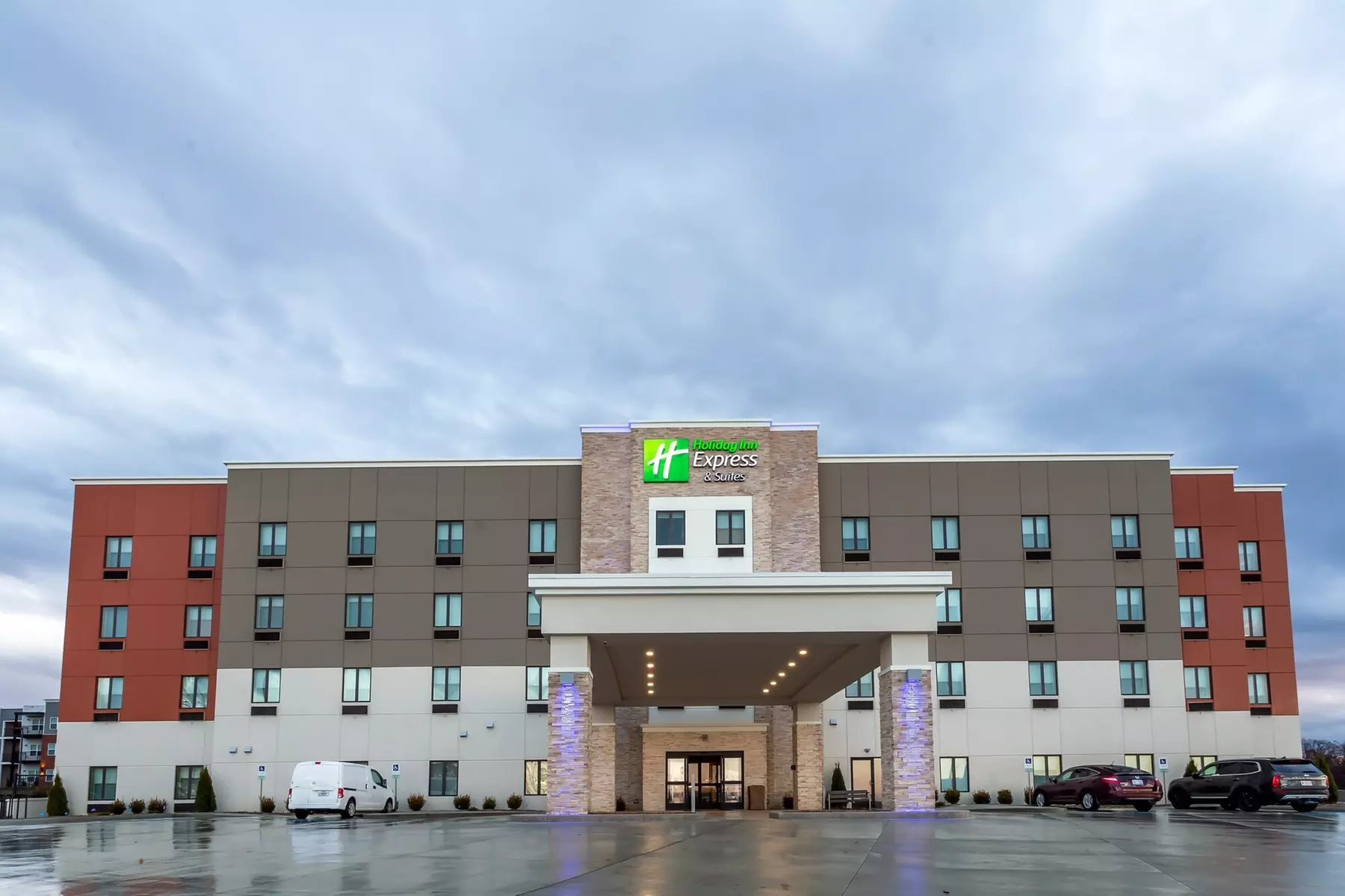 Holiday Inn Express & Suites Columbus - Worthington by IHG - Primary Image