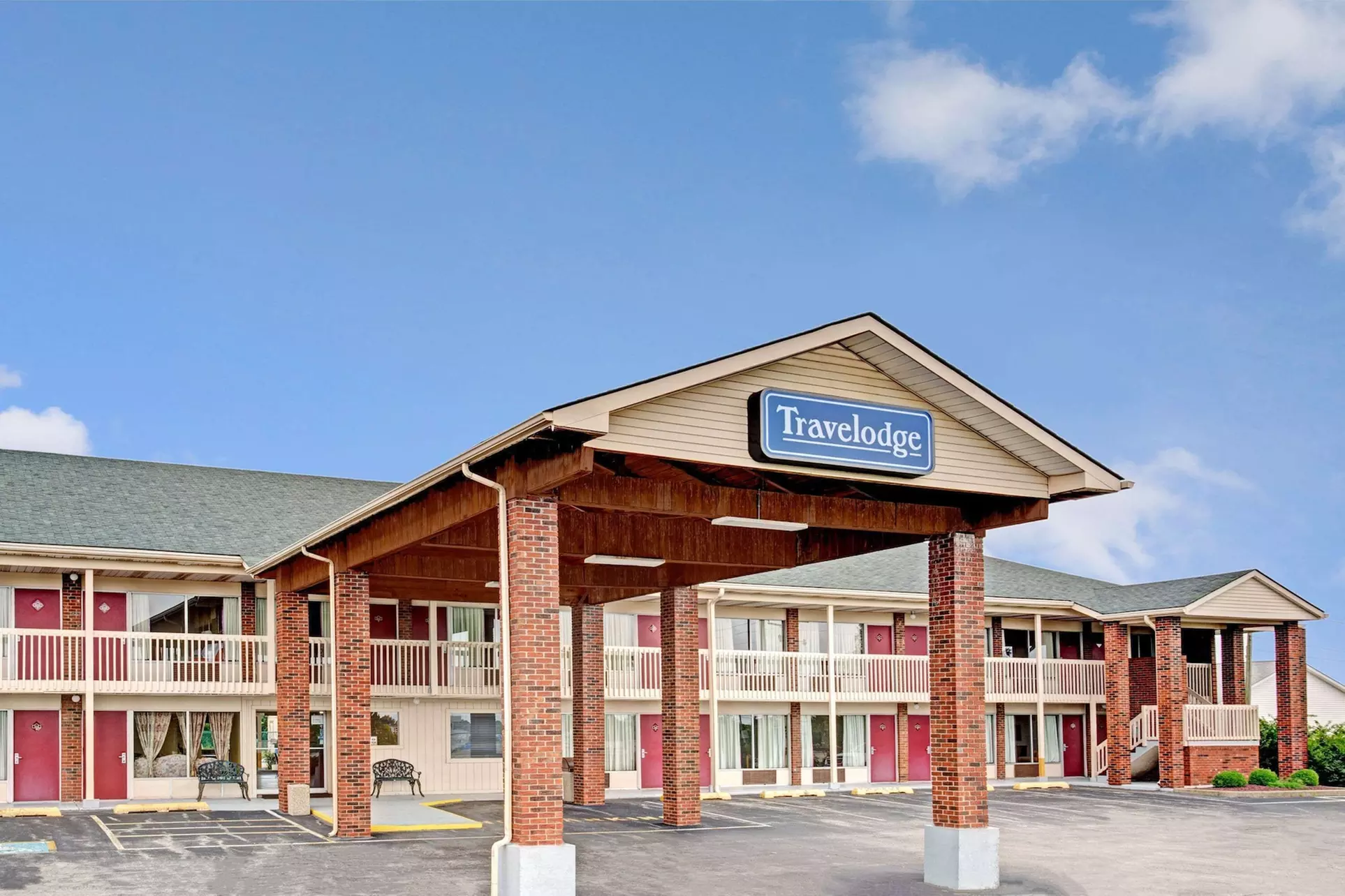 Travelodge by Wyndham Sellersburg / Louisville North - Primary Image
