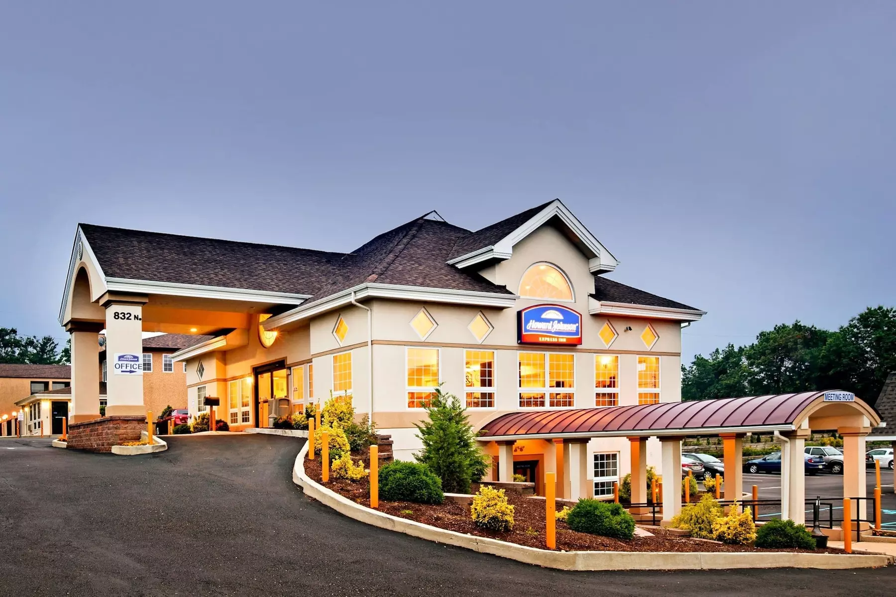 Howard Johnson by Wyndham Blackwood Near Philadelphia - Primary Image