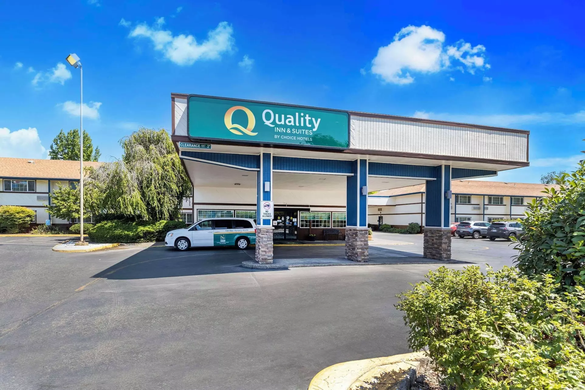 Quality Inn & Suites Medford Airport - Primary Image