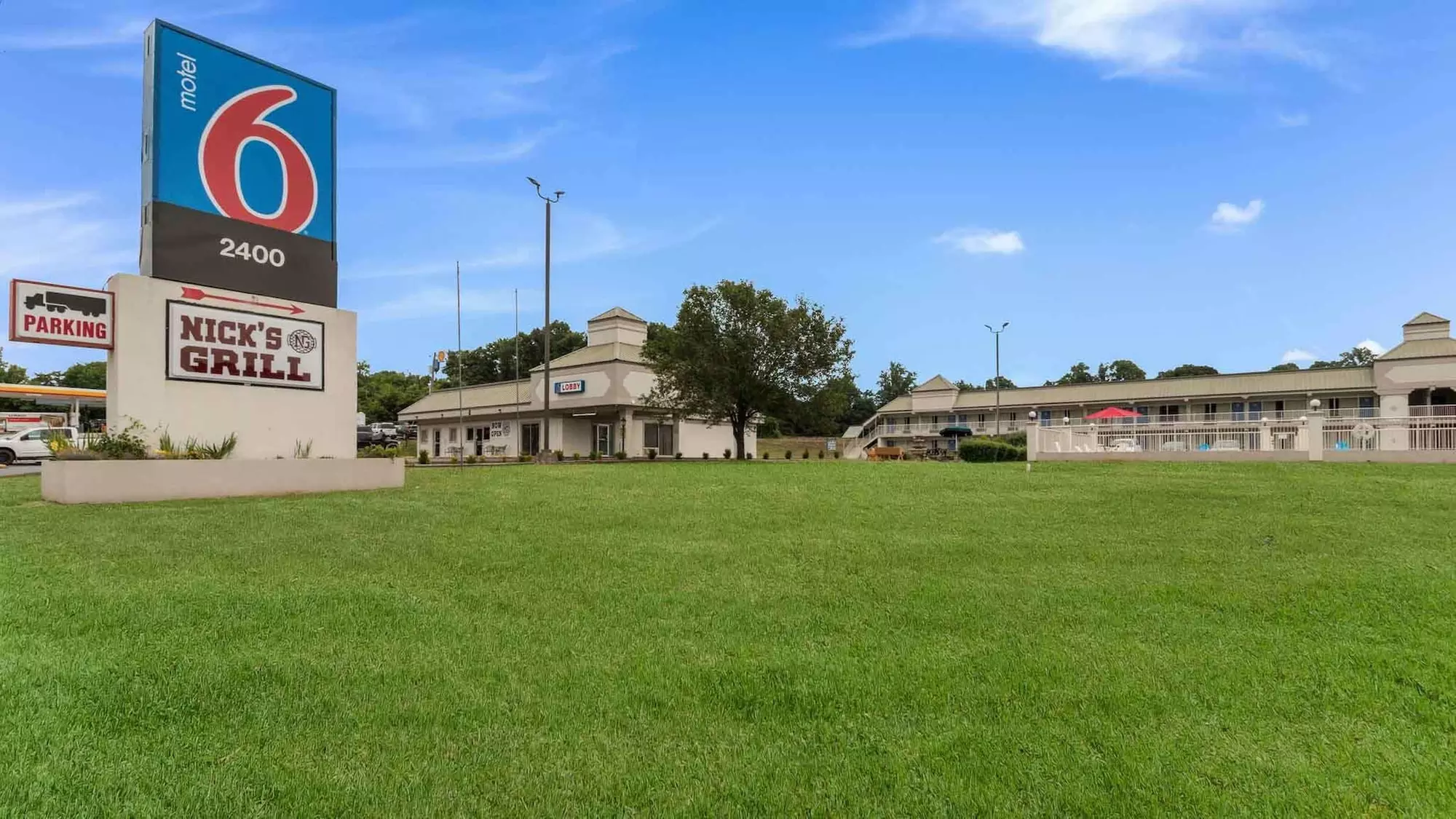 Motel 6 Pulaski, TN - Primary Image