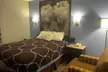 Super 8 by Wyndham Cleveland TX - Second Medium