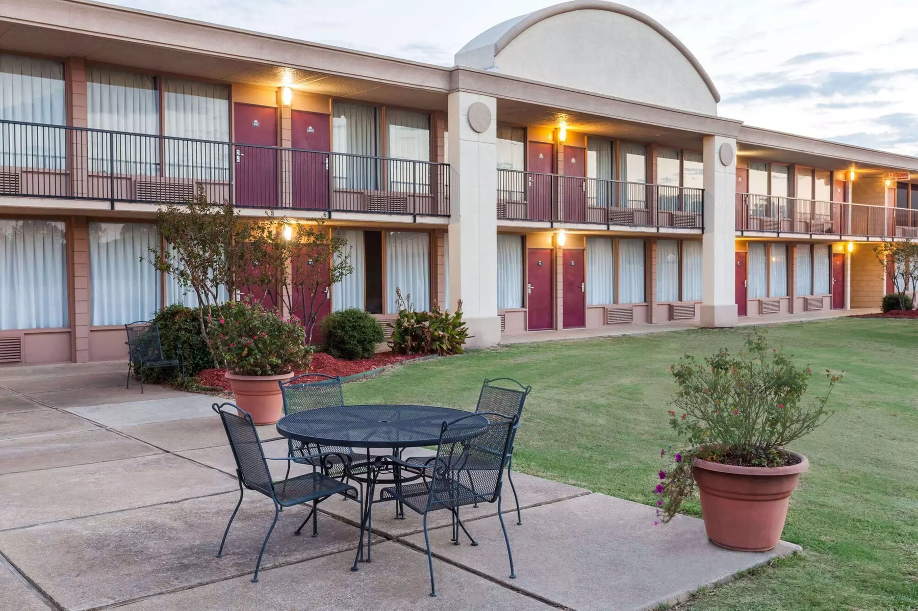 Days Inn by Wyndham Hillsboro TX - Primary Image