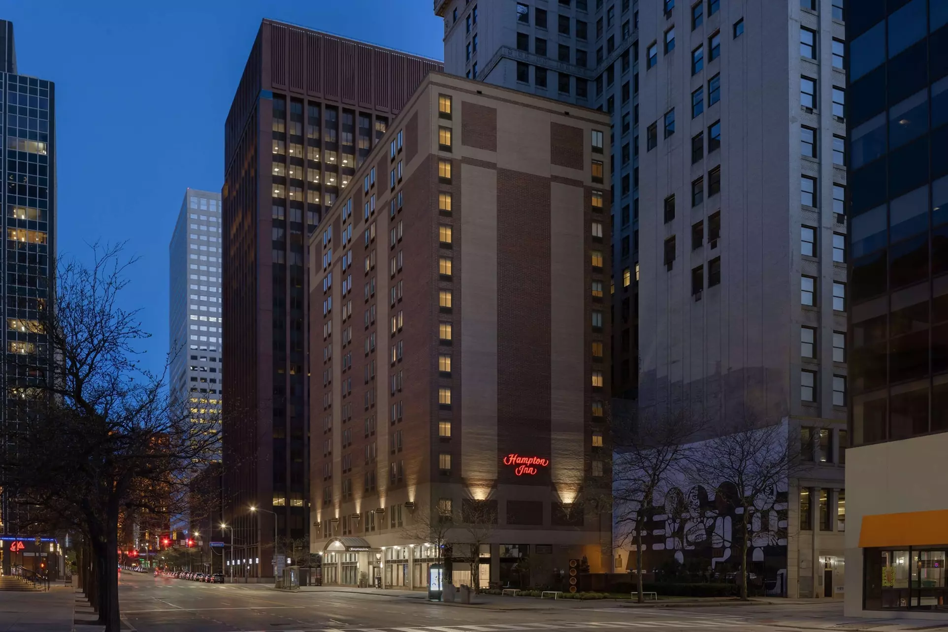 Hampton Inn Cleveland-Downtown - Primary Image