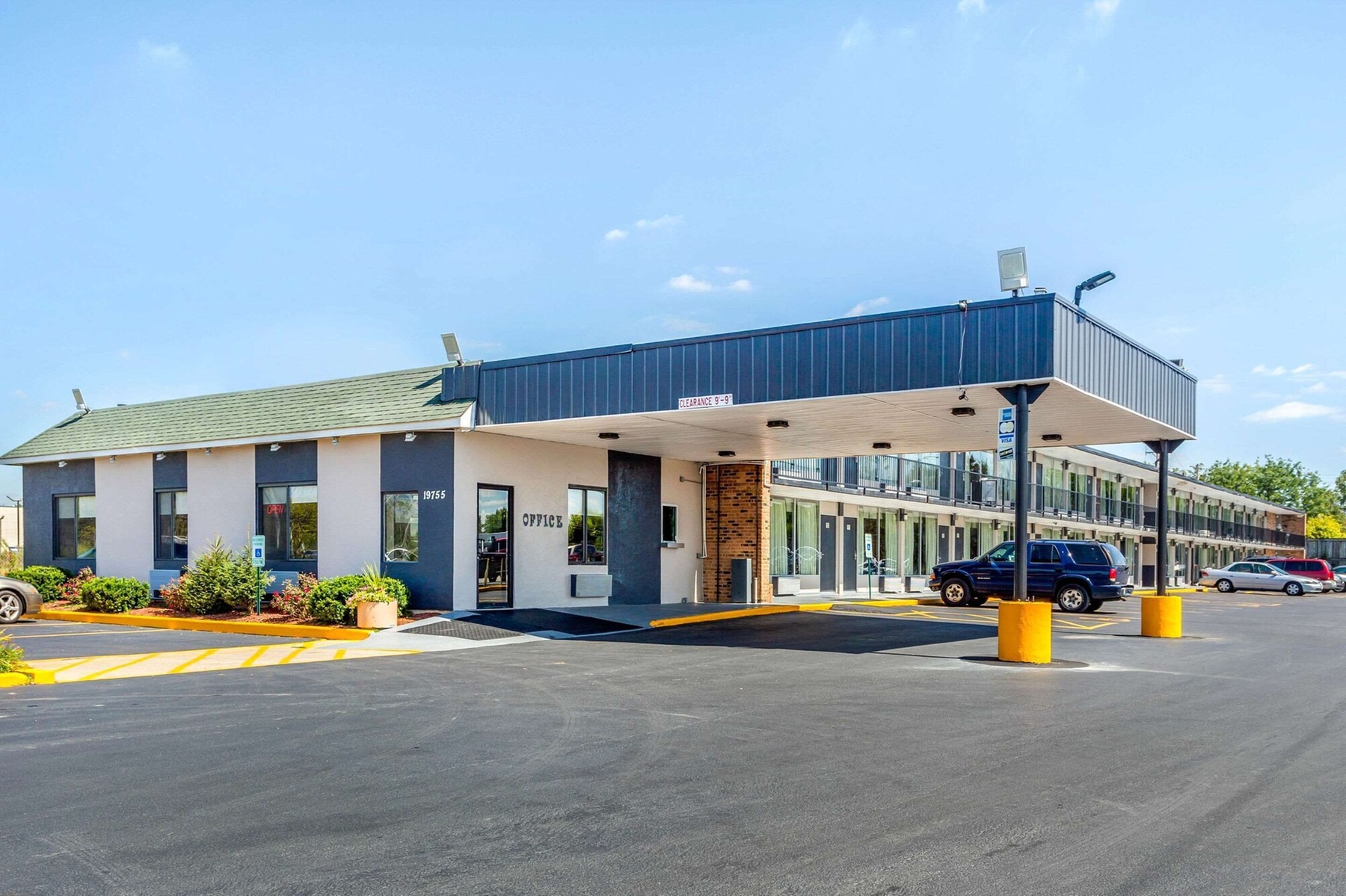 Econo Lodge Shorewood