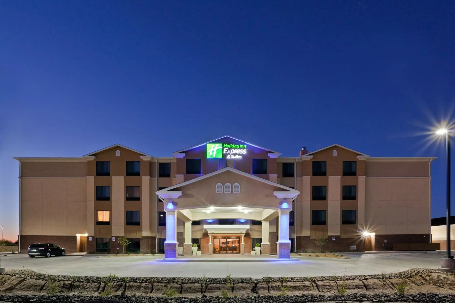 Holiday Inn Express Hotel & Suites Deming Mimbres Valley, an IHG Hotel - Primary Image
