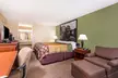 Super 8 by Wyndham Macon West - Second Medium