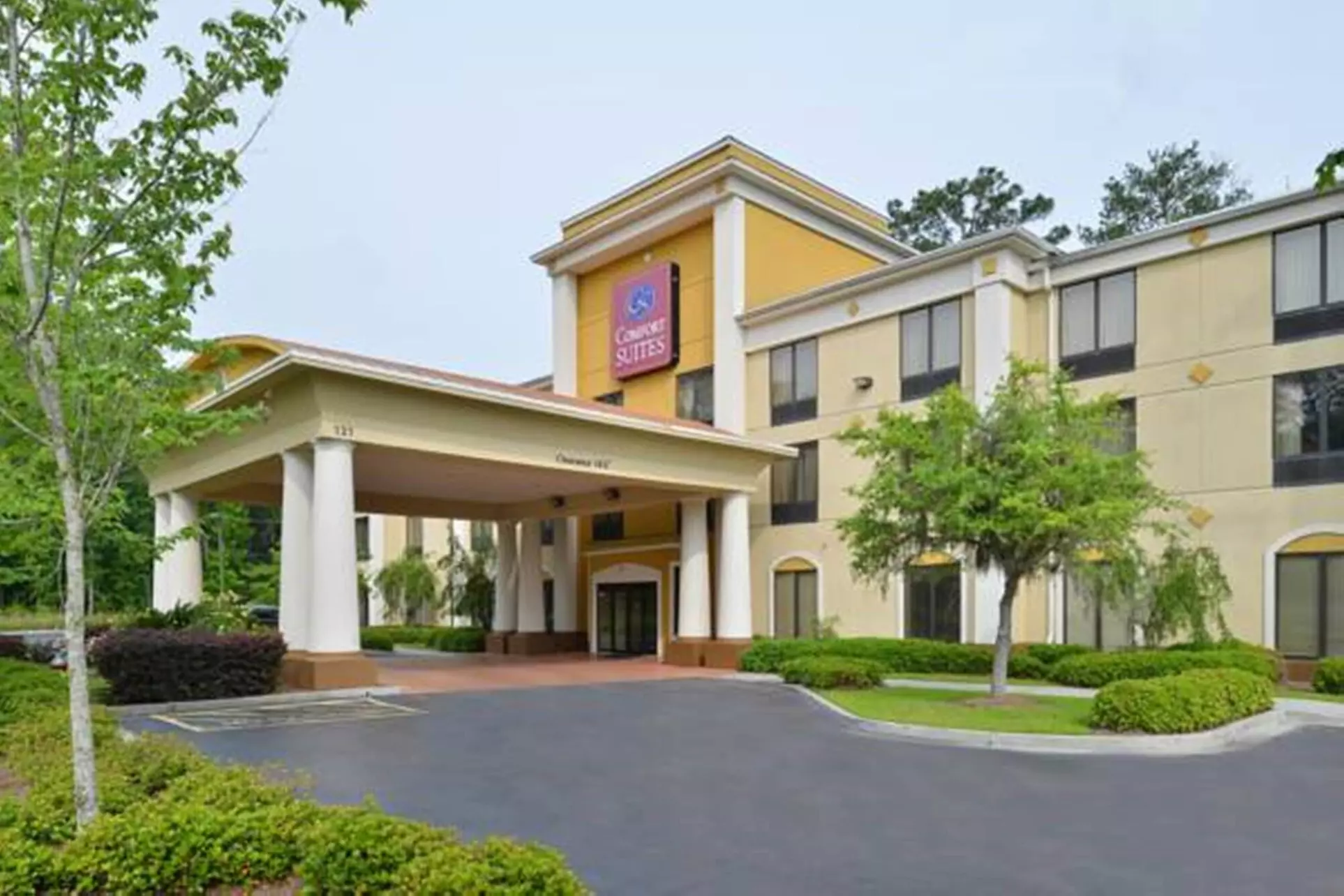 Comfort Suites near MCAS Beaufort - Primary Image