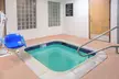 Super 8 by Wyndham Garland North Dallas Area - Second Medium