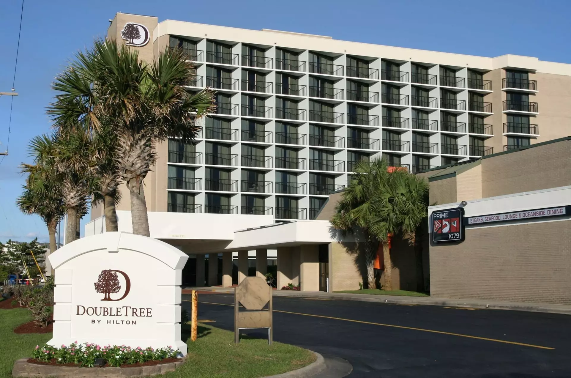 DoubleTree by Hilton Atlantic Beach Oceanfront - Primary Image