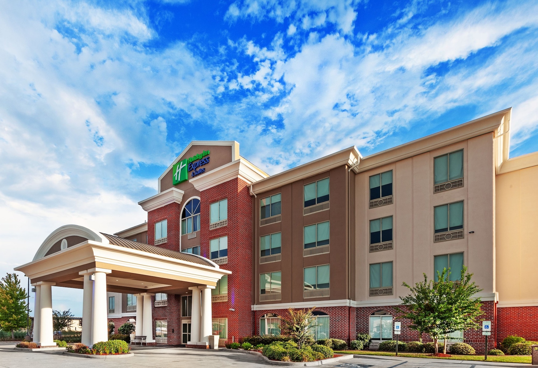 Holiday Inn Express & Suites Shreveport South Park Plaza by IHG