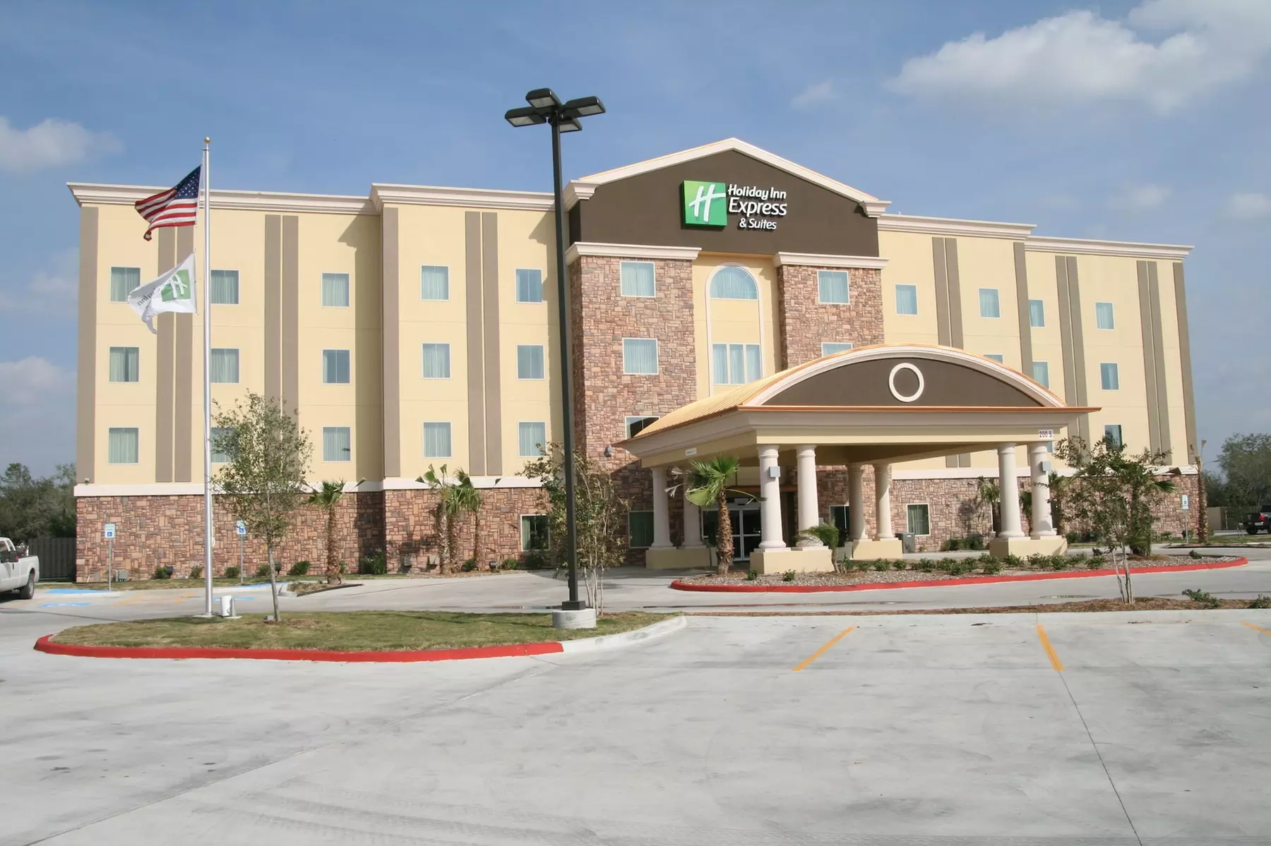 Holiday Inn Express and Suites George West by IHG - Primary Image