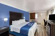 Days Inn & Suites by Wyndham Braunig Lake - Second Medium