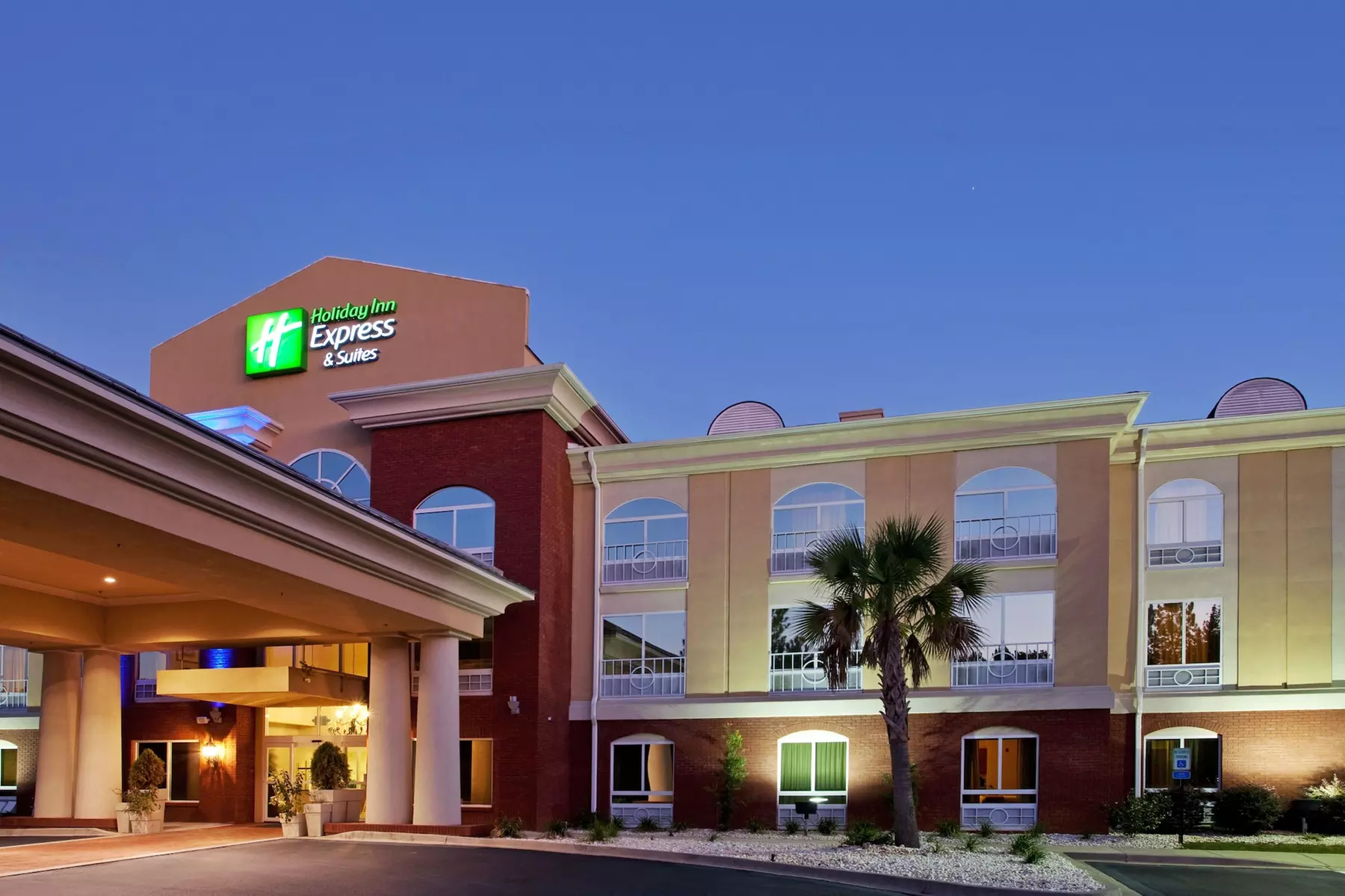 Holiday Inn Express Hotel & Suites Camden-I20 (Hwy 521) by IHG - Primary Image