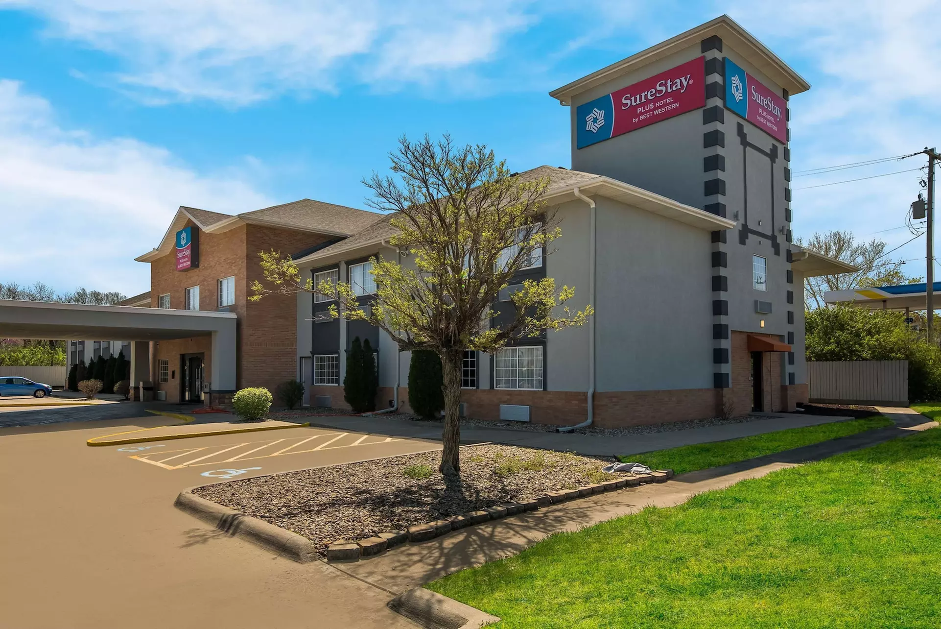 SureStay Plus Hotel by Best Western Topeka Northwest - Primary Image