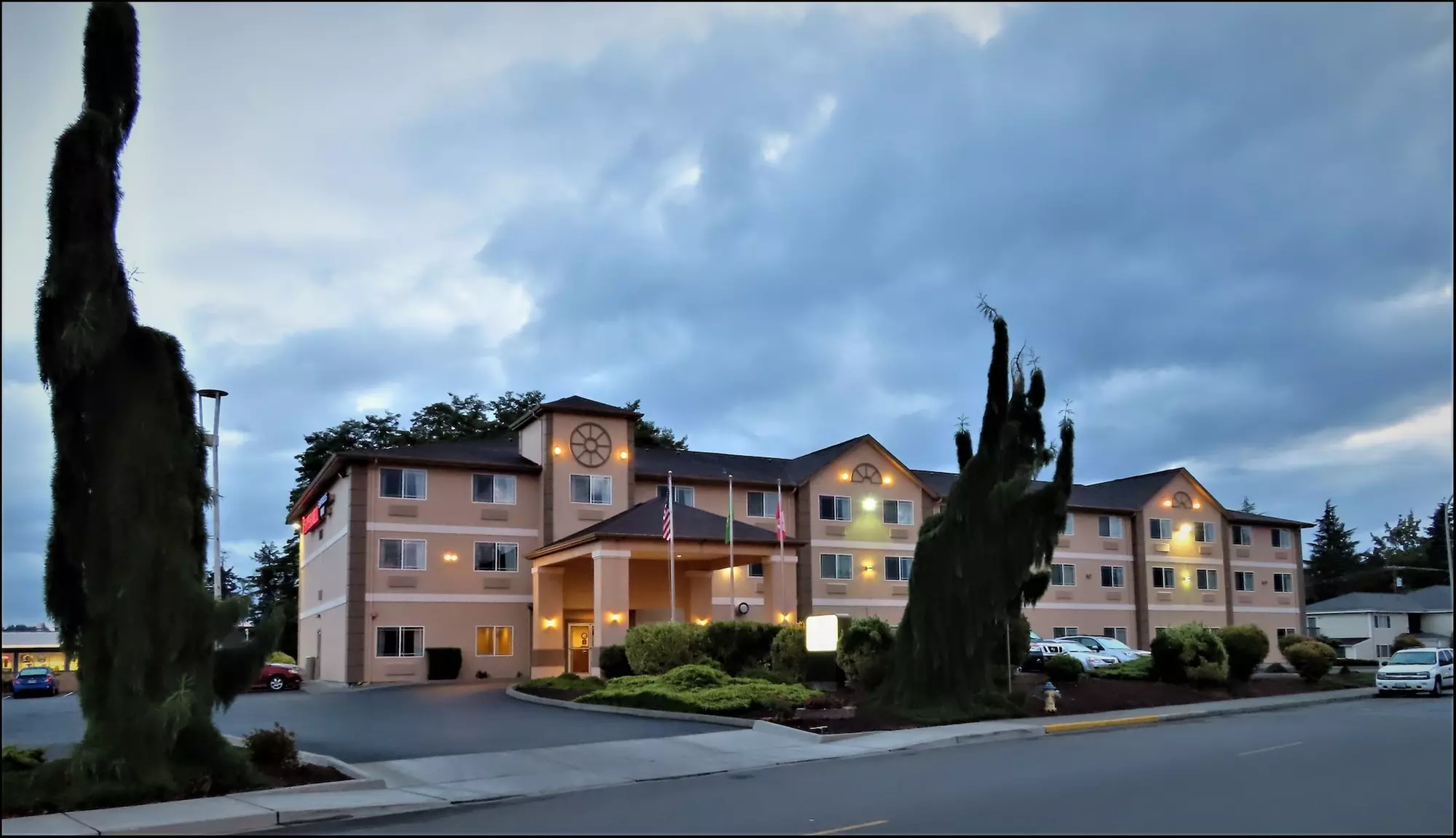 Peppermill Empress Inn - Primary Image