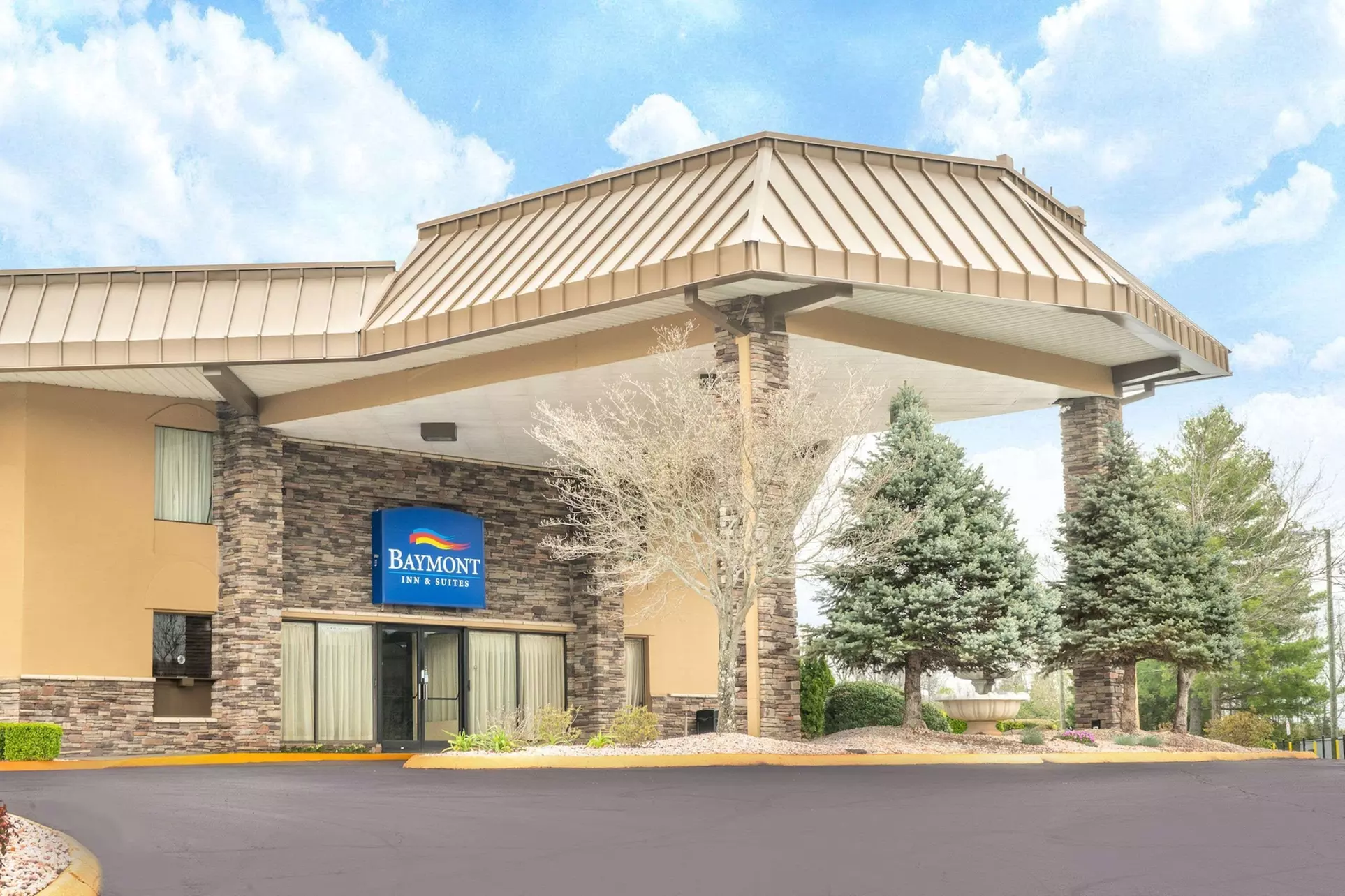 Baymont by Wyndham Knoxville I-75 - Primary Image