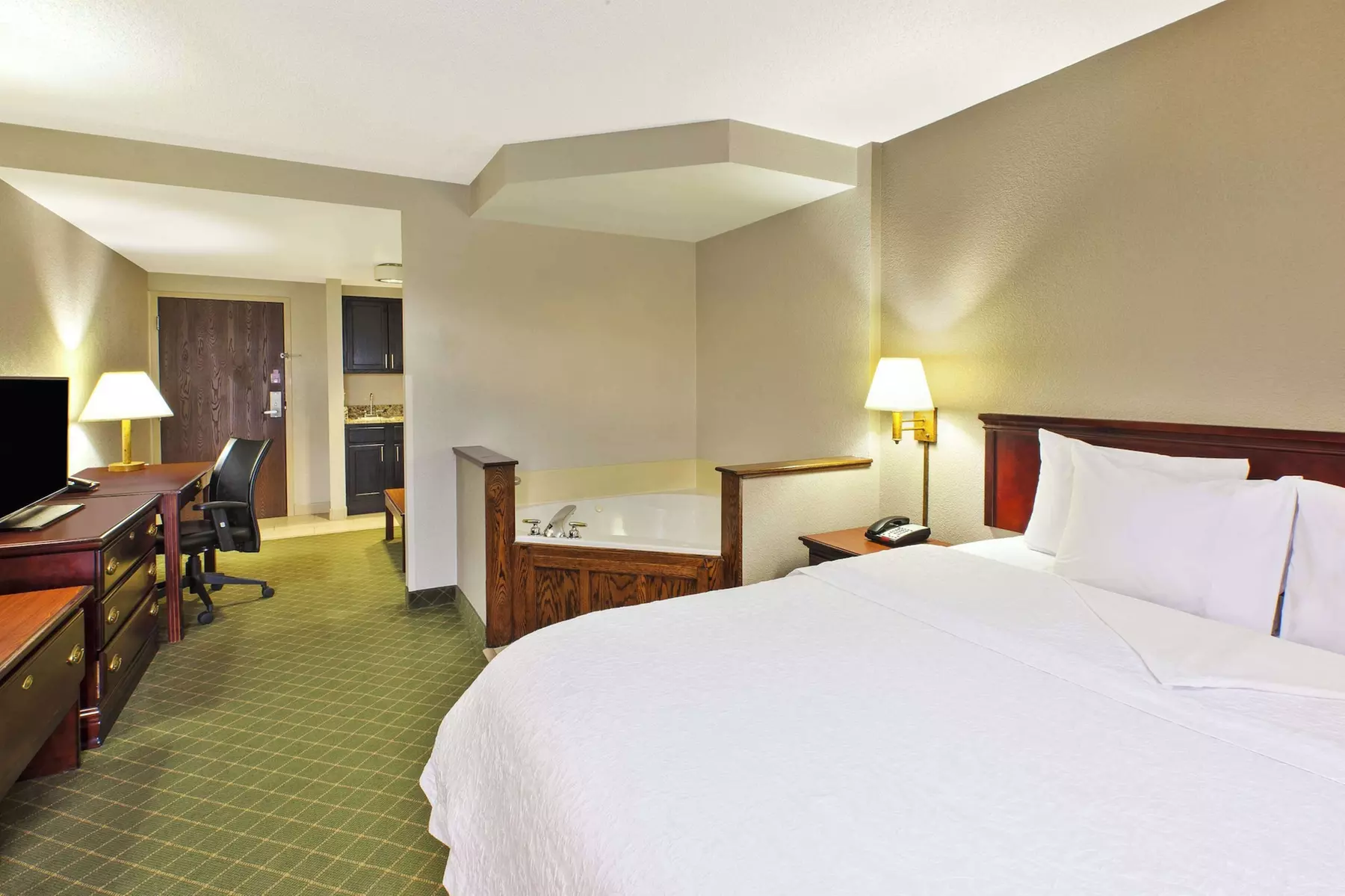 Hampton Inn Marietta - Primary Image