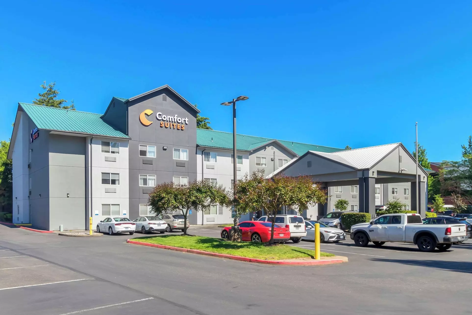 Comfort Suites Portland Airport - Primary Image