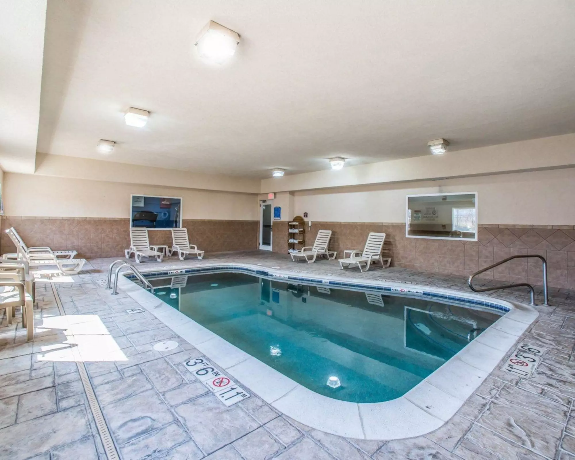Comfort Suites Columbia - University Area - Primary Image