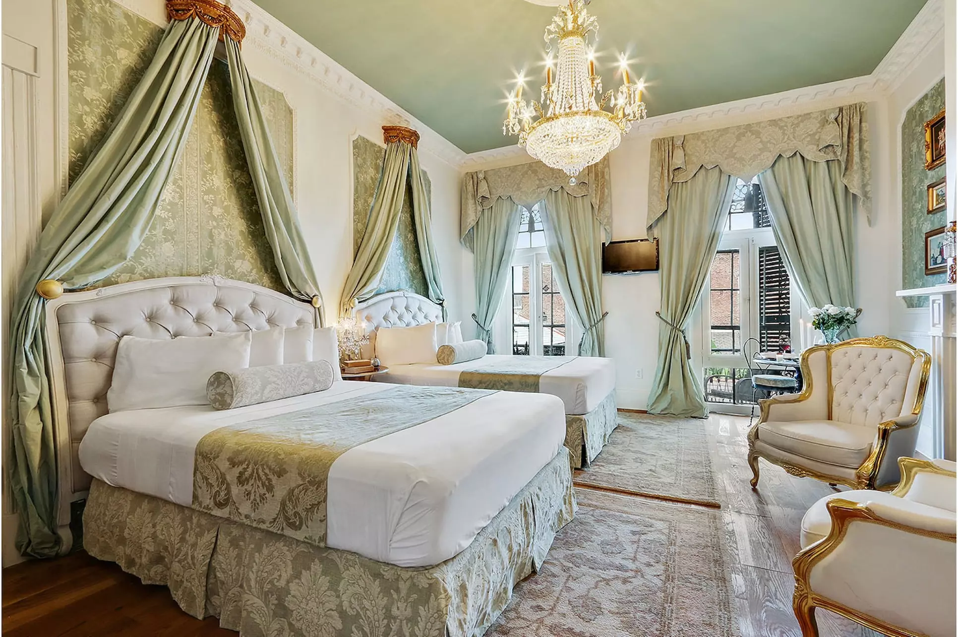 French Quarter Mansion - Primary Image