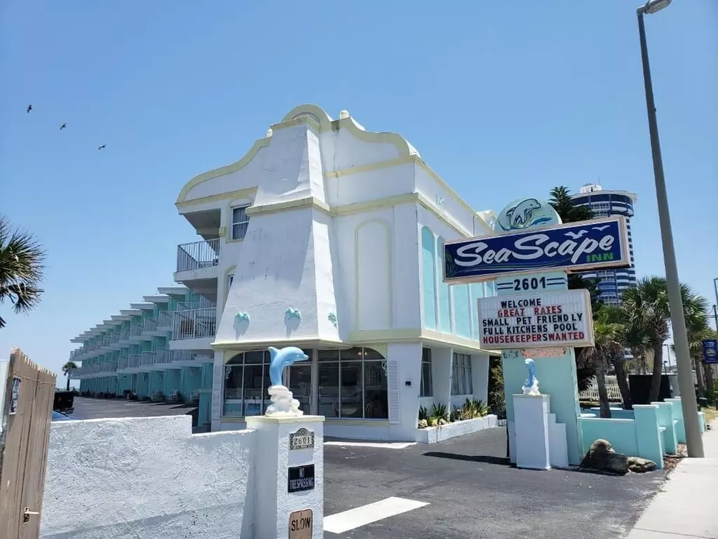 The Seascape Inn - Primary Image