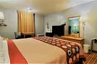 Super 8 by Wyndham Elk City - Second Medium