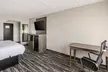 Clarion Pointe Near University - Second Medium