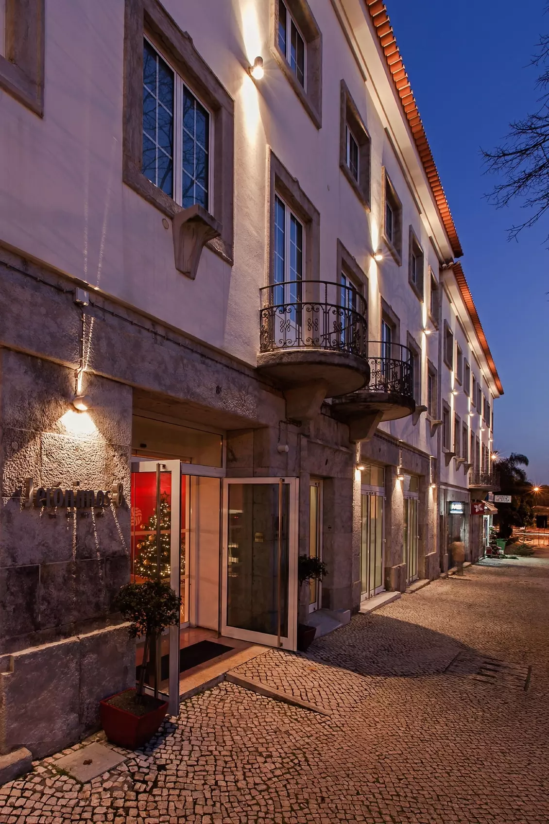 Hotel Jerónimos 8 - Primary Image