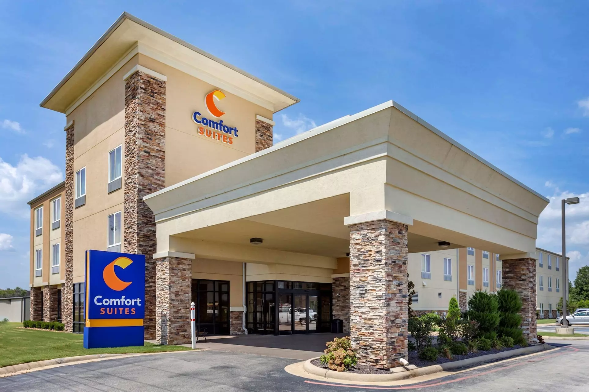 Comfort Suites Jonesboro University Area - Primary Image