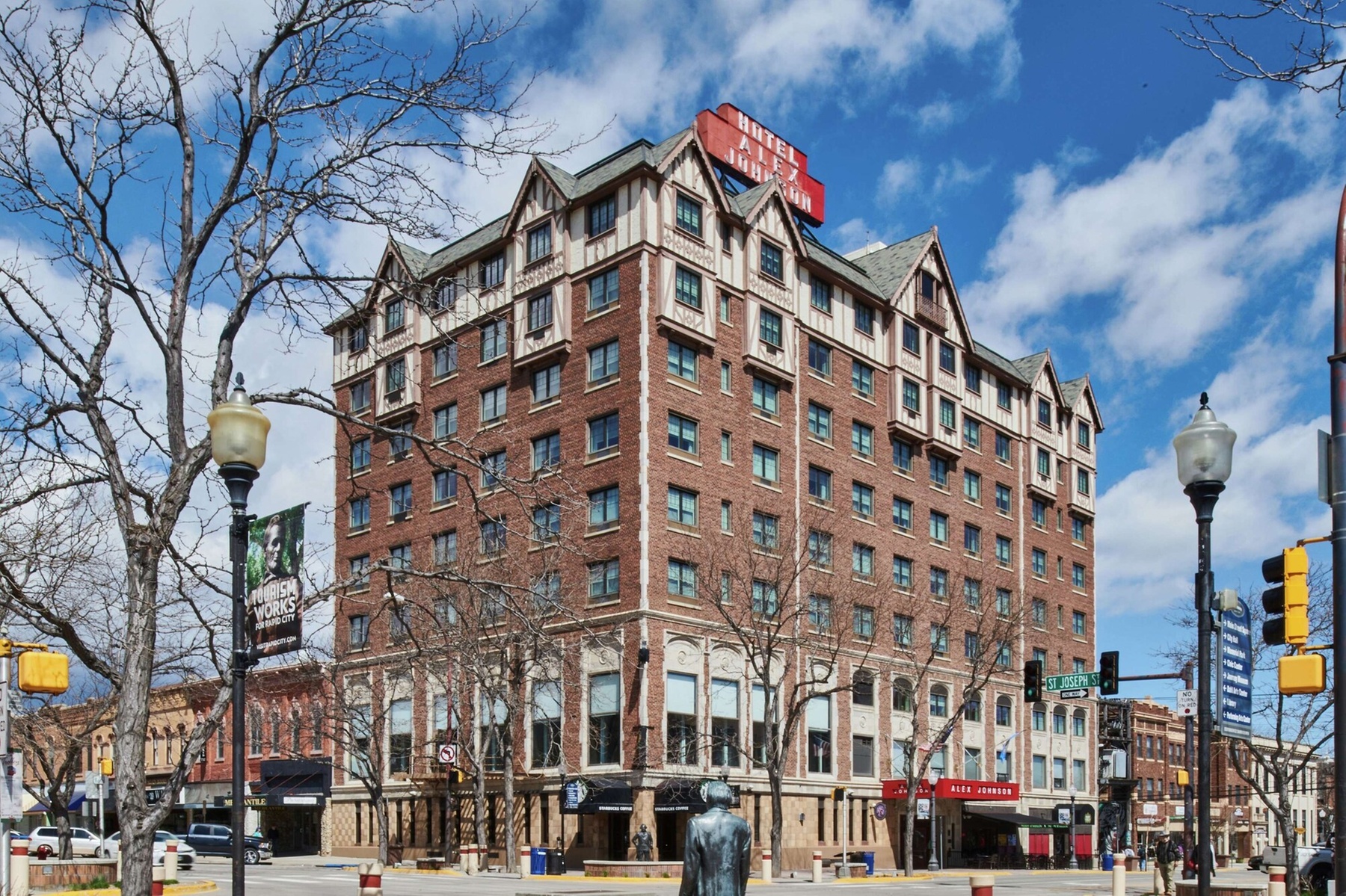 Hotel Alex Johnson Rapid City, Curio Collection by Hilton