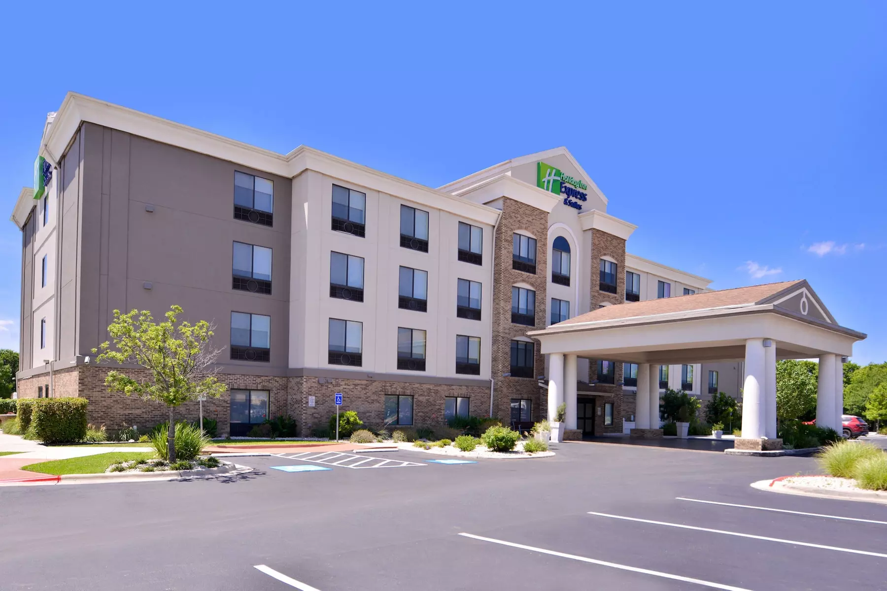 Holiday Inn Express & Suites Selma by IHG - Primary Image